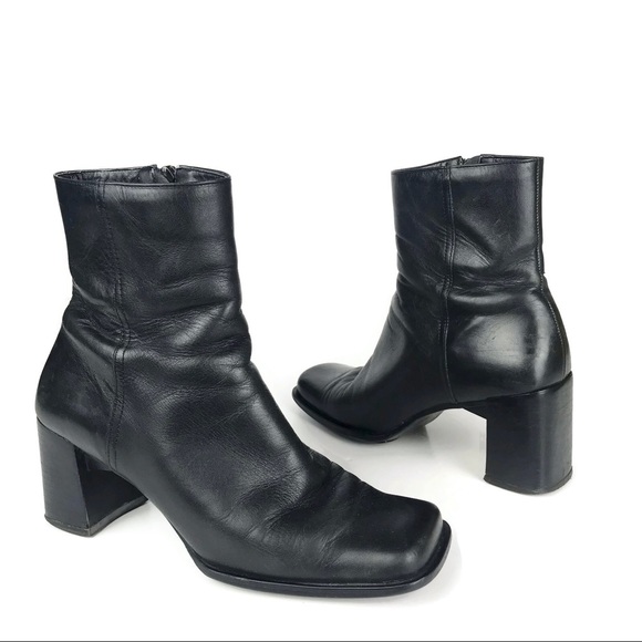 enzo angiolini black booties